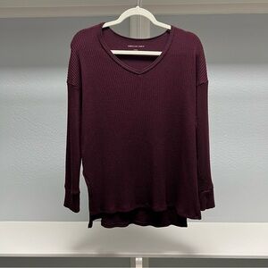 American Eagle medium wine colored long sleeve knit tee